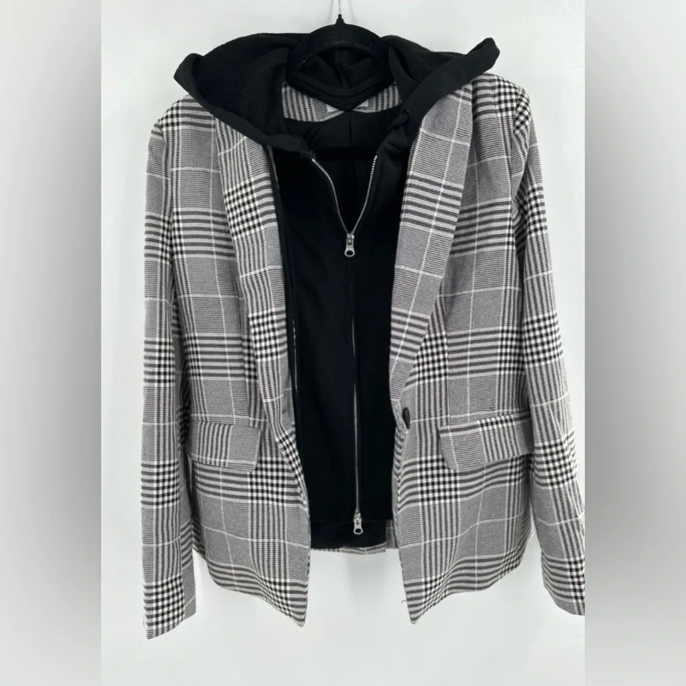 Evereve Park Avenue Convertible Hooded Blazer in Glen Plaid small - Picture 3 of 3